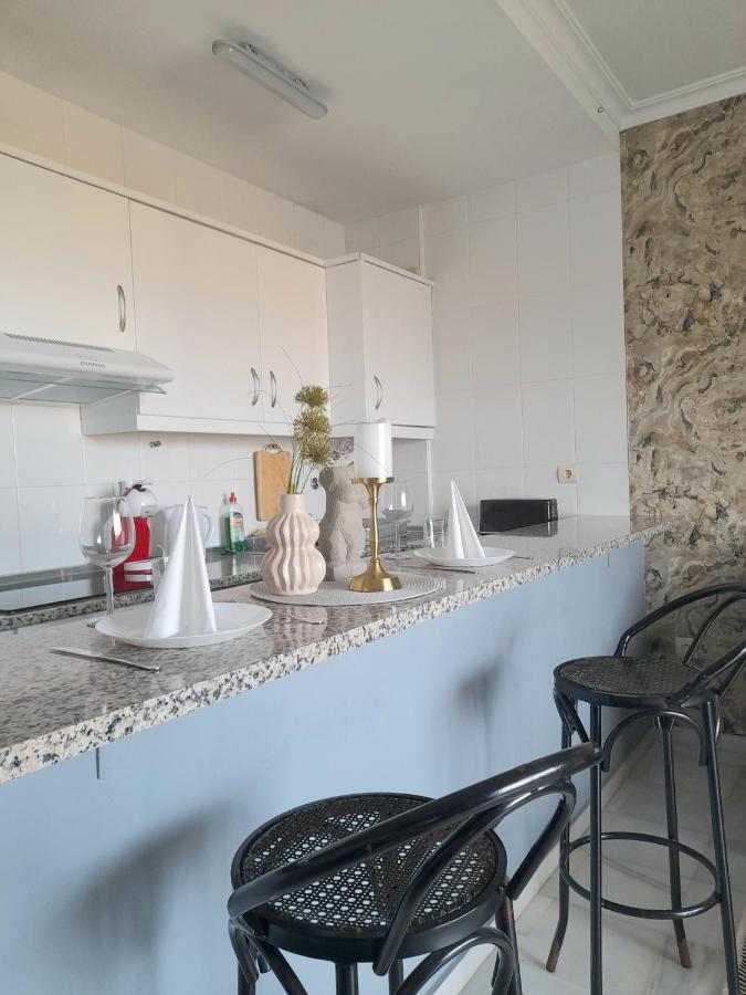 Nice Apartment Near The Beach Fuengirola Kültér fotó